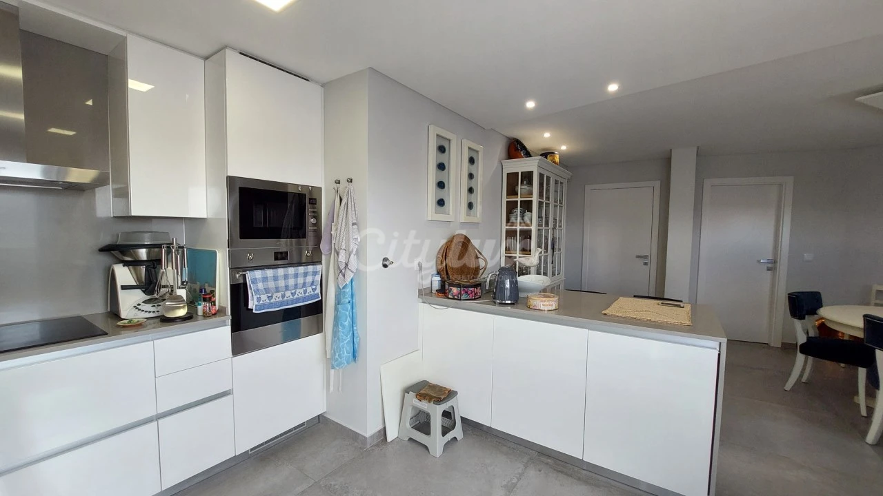 Apartamento T2 para Venda em Carnaxide e Queijas Foto 6