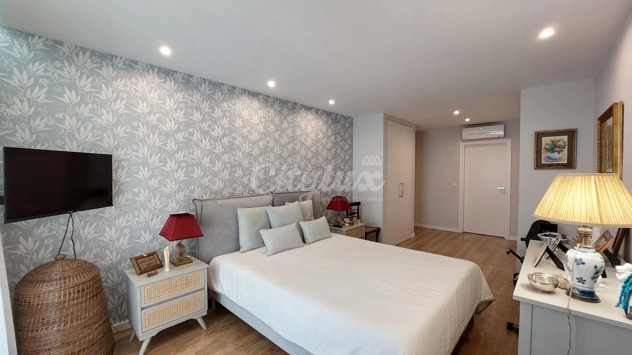 Apartamento T2 para Venda em Carnaxide e Queijas Foto 9