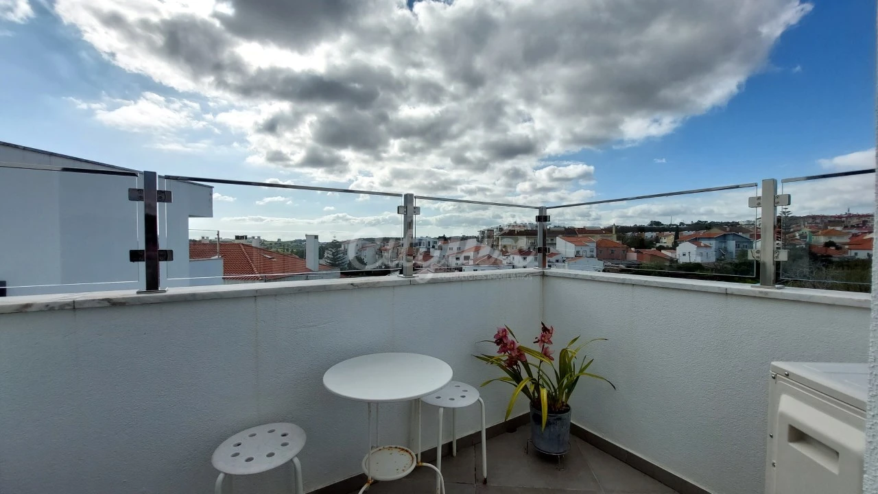 Apartamento T2 para Venda em Carnaxide e Queijas Foto 8