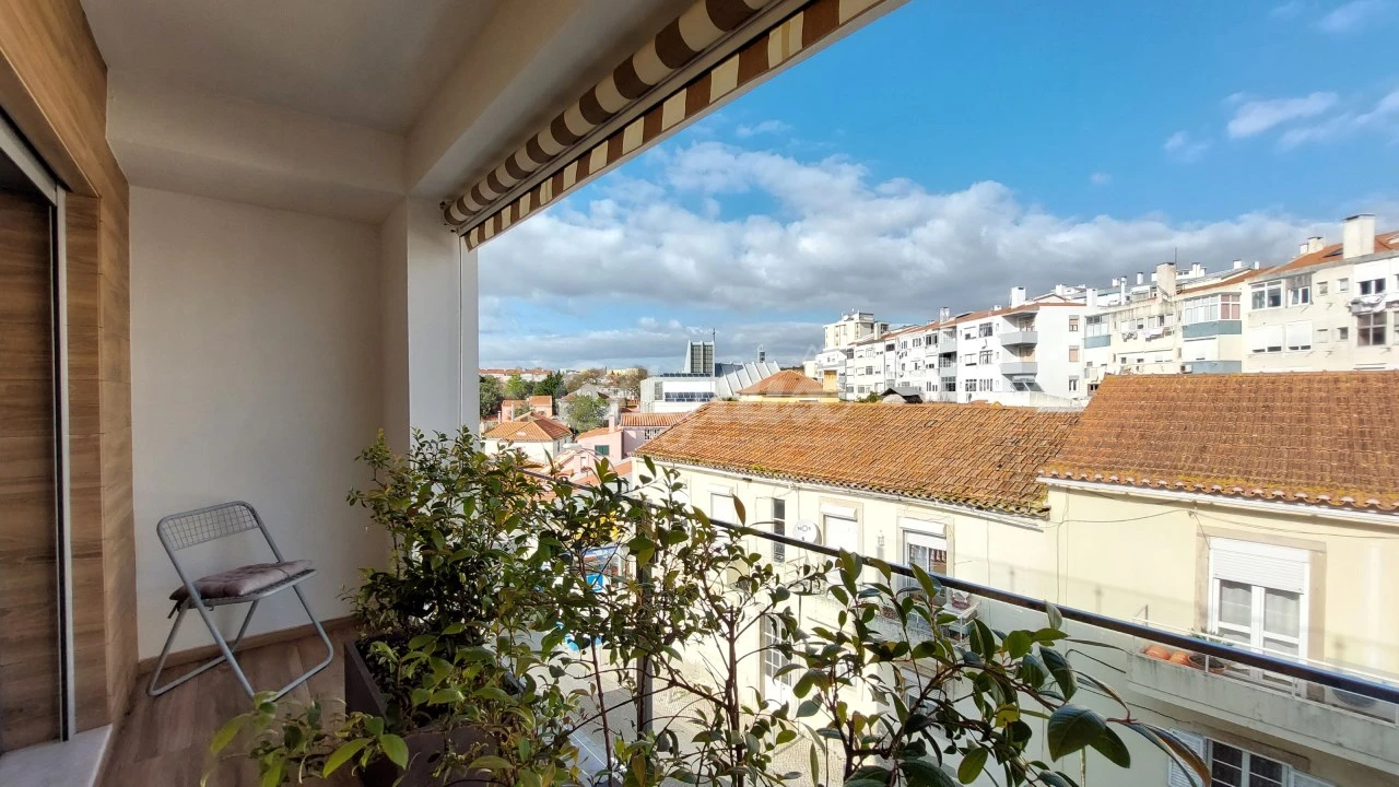 Apartamento T2 para Venda em Carnaxide e Queijas Foto 16