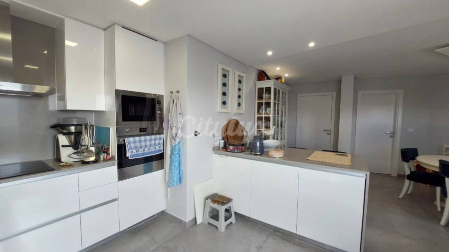 Apartamento T2 para Venda em Carnaxide e Queijas Foto 6