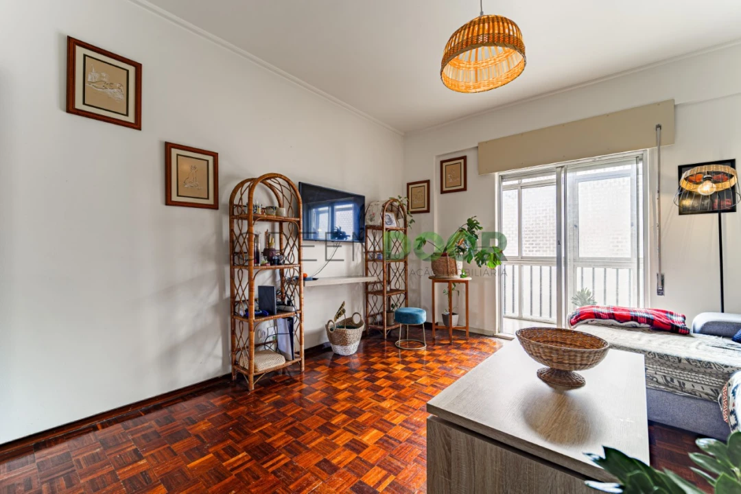 Apartamento T2 para Venda em Amora Foto 3