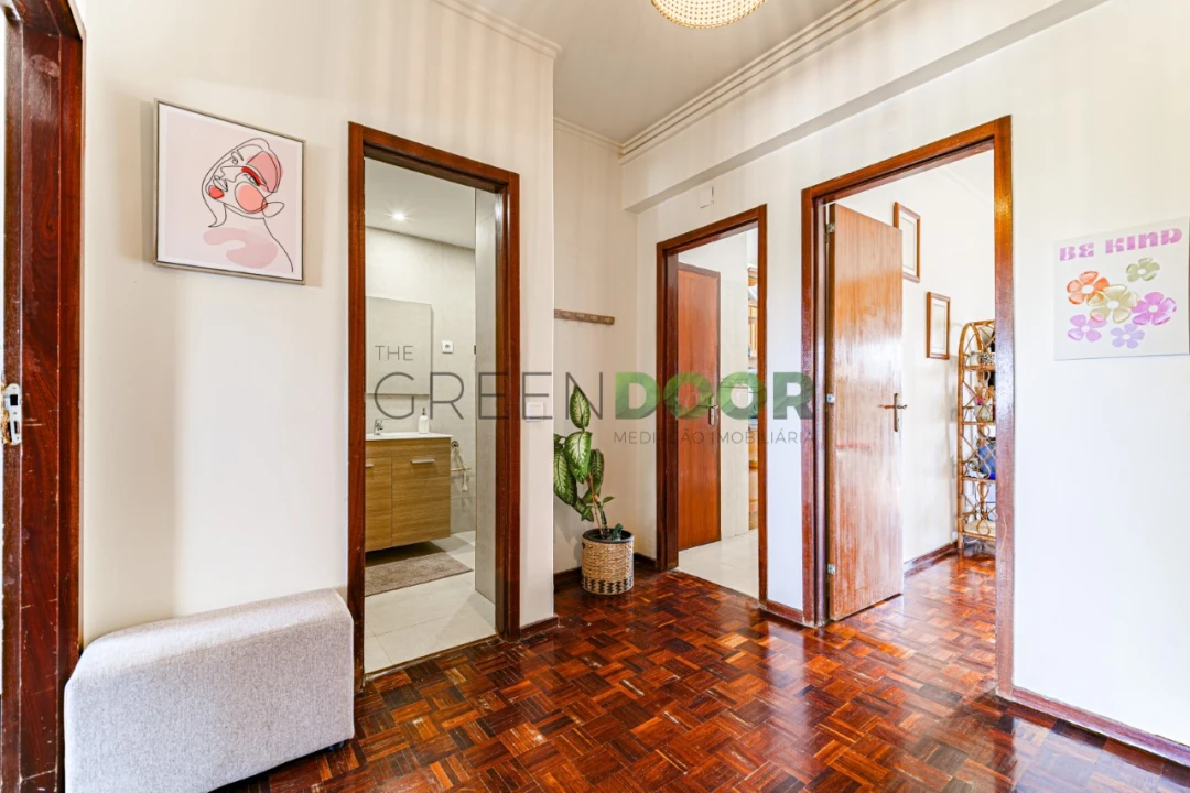 Apartamento T2 para Venda em Amora Foto 11