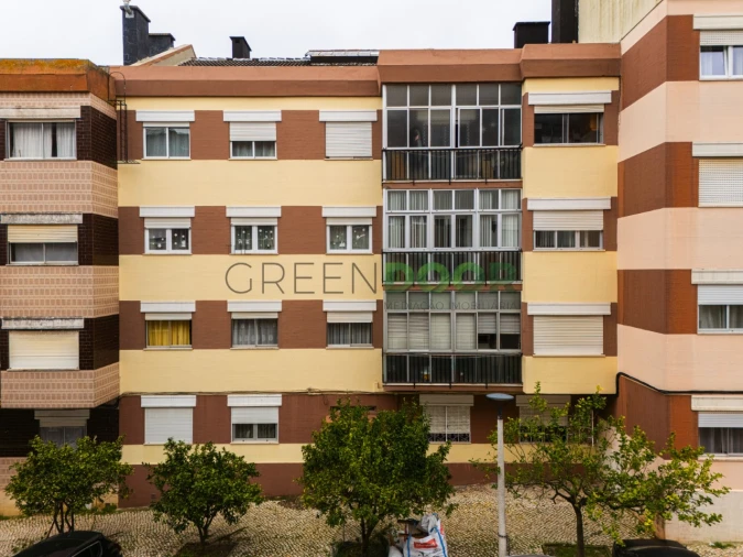 Apartamento T2 para Venda em Amora Foto 23