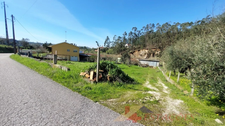 Terreno para Venda em Santiago e São Simão de Litém e Albergaria dos Doze Foto 3