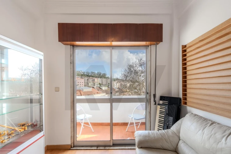 Apartamento T2 para Venda em Queluz e Belas Foto 29