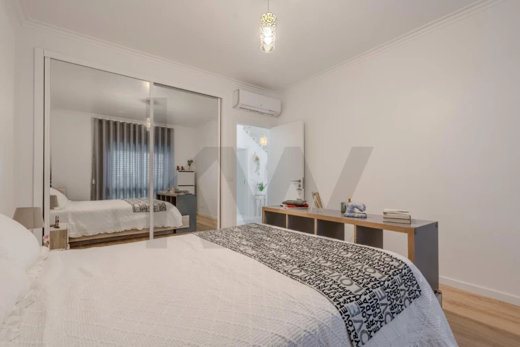 Moradia T5 para Venda em Samora Correia Foto 7