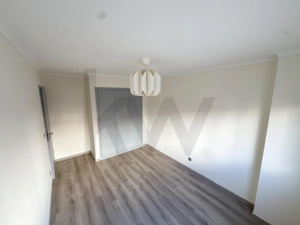 Apartamento T3 para Venda em Marvila Foto 14