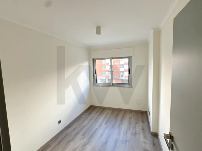 Apartamento T3 para Venda em Marvila Foto 15