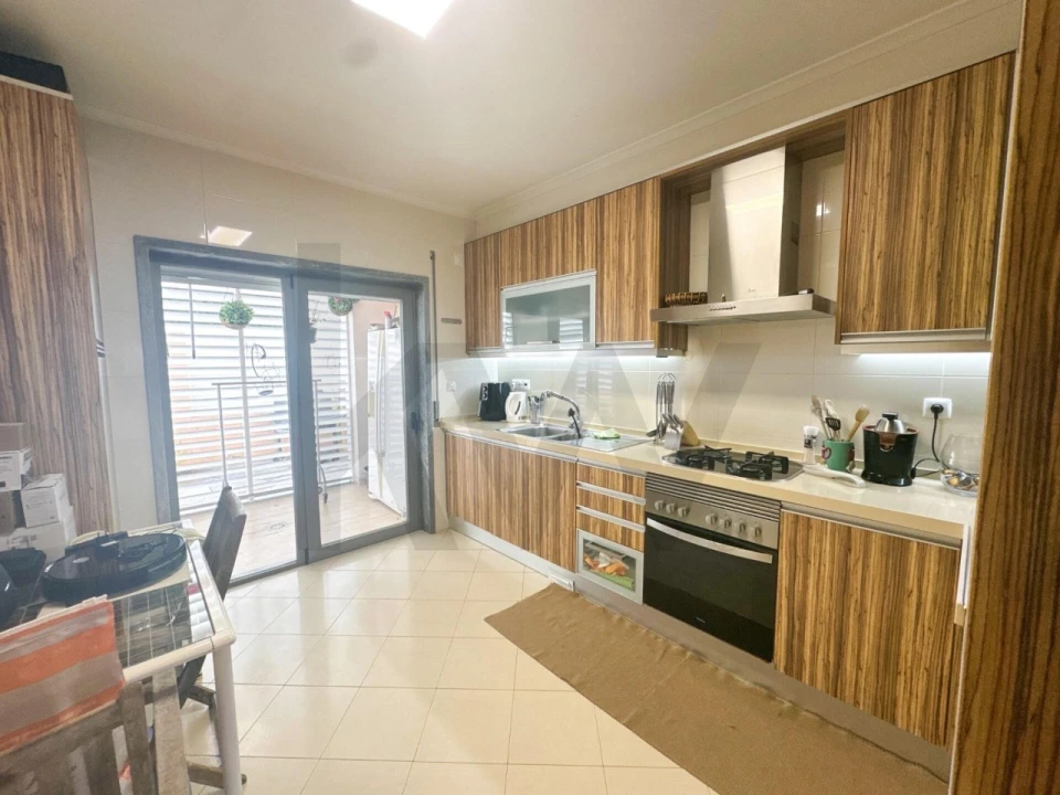 Apartamento T2 para Venda em Alcabideche Foto 11