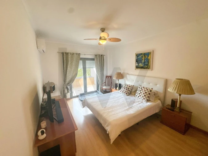 Apartamento T2 para Venda em Alcabideche Foto 10