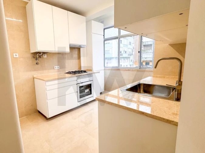 Apartamento T3 para Venda em Águas Livres Foto 12