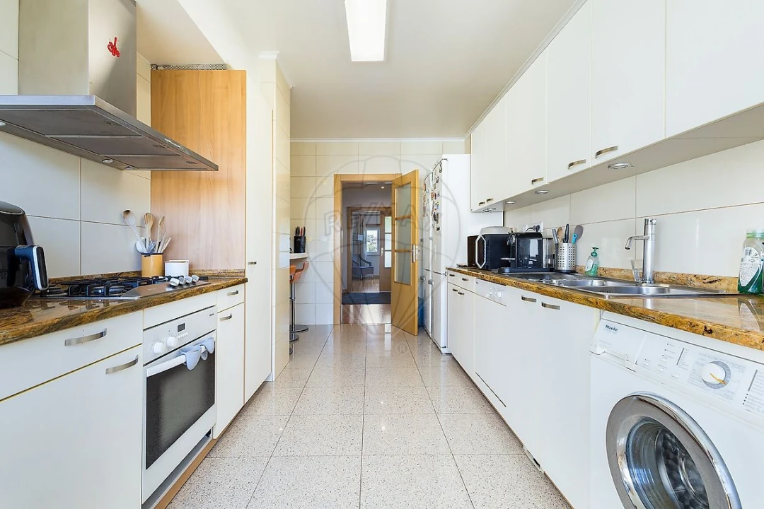 Apartamento T5 para Venda em Cascais e Estoril Foto 4