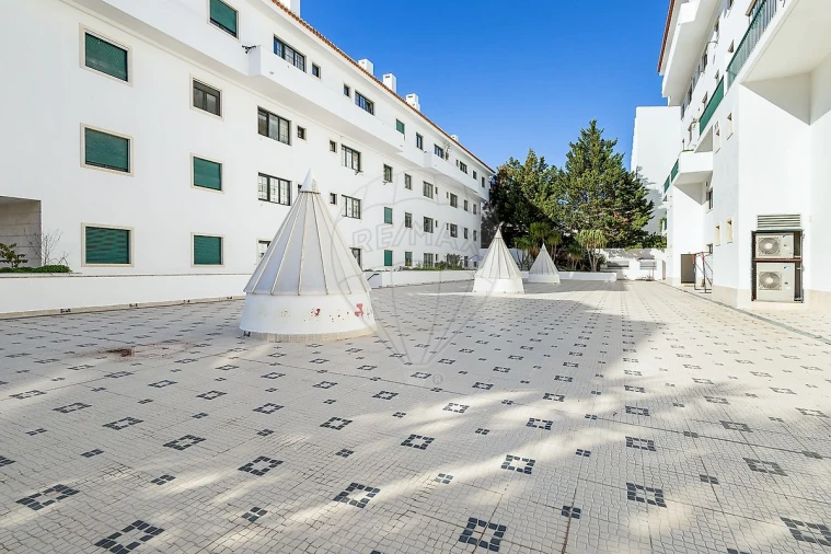 Apartamento T5 para Venda em Cascais e Estoril Foto 17
