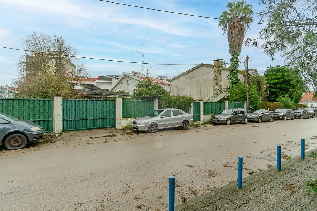 Terreno para Venda em Amora Foto 1