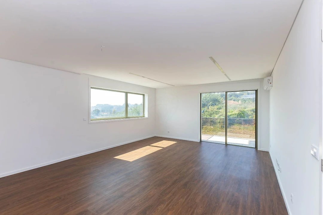 Apartamento T3 para Venda em Vilar de Andorinho Foto 12