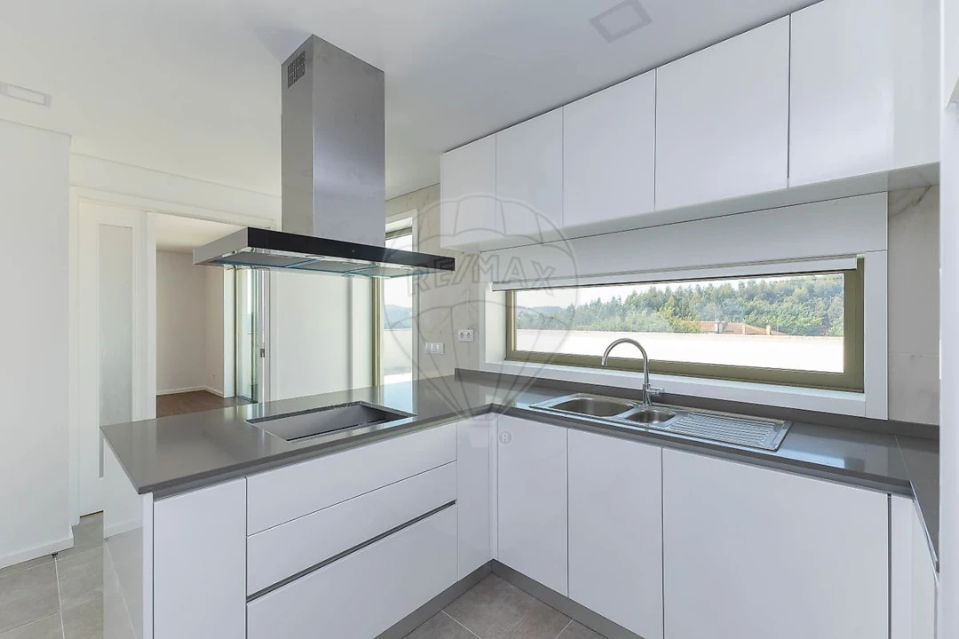 Apartamento T3 para Venda em Vilar de Andorinho Foto 8