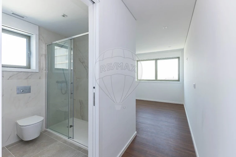 Apartamento T3 para Venda em Vilar de Andorinho Foto 19