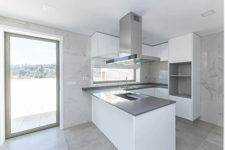 Apartamento T3 para Venda em Vilar de Andorinho Foto 6