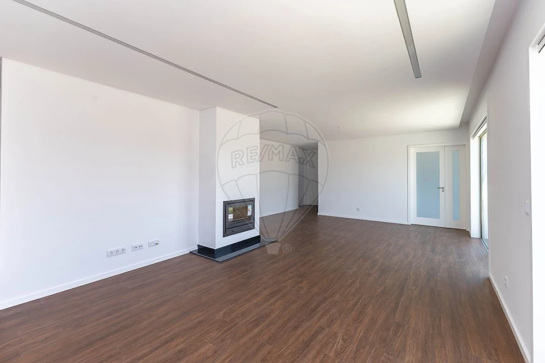 Apartamento T3 para Venda em Vilar de Andorinho Foto 10