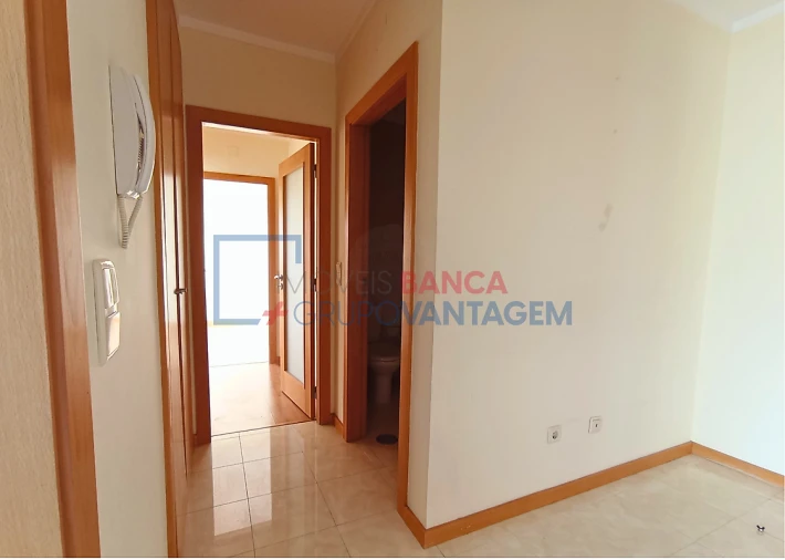 Apartamento T2 para Venda em Canelas Foto 8