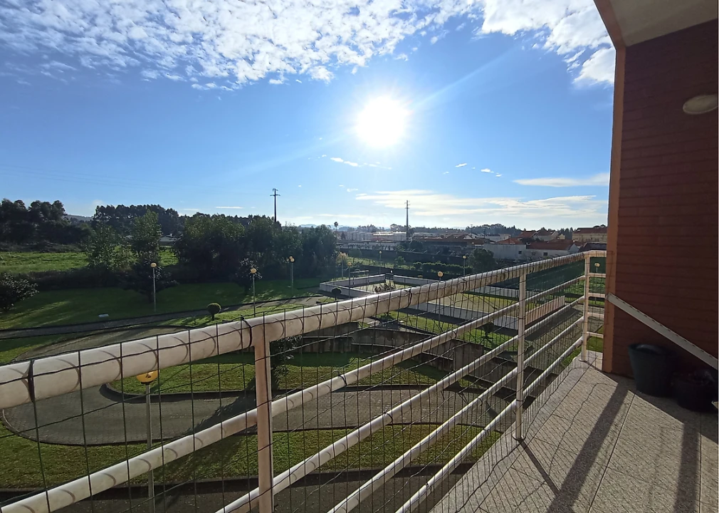 Apartamento T2 para Venda em Canelas Foto 27