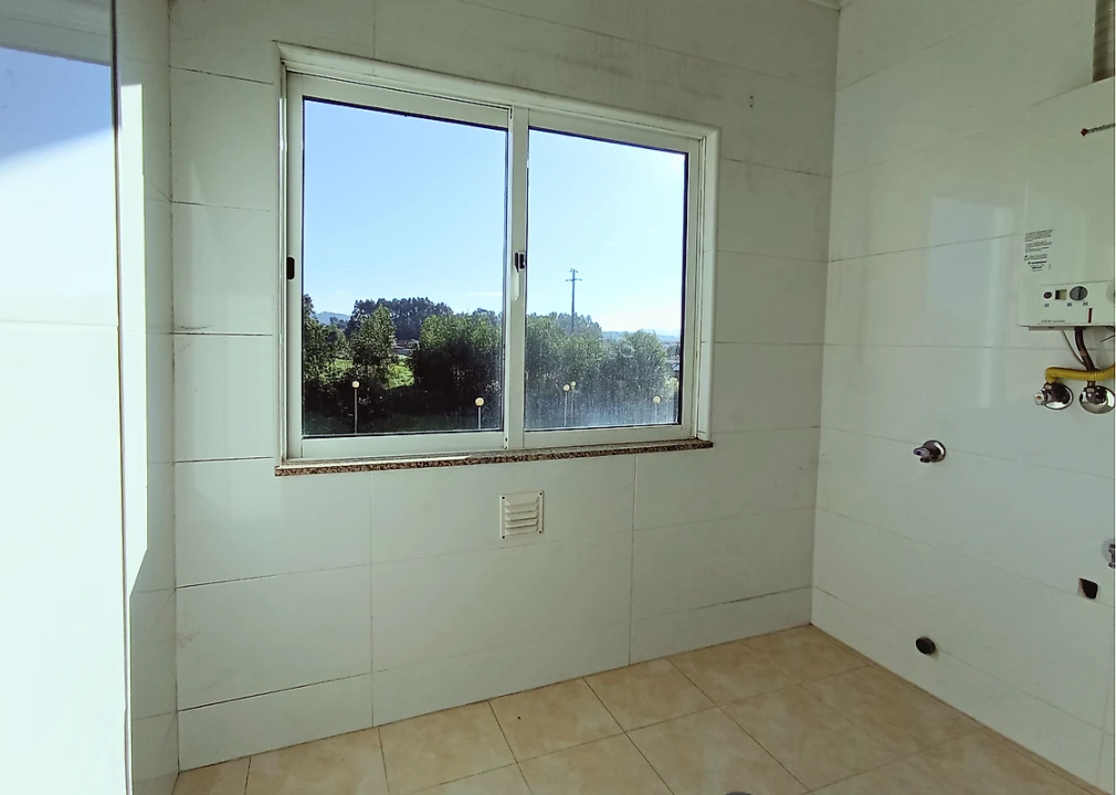 Apartamento T2 para Venda em Canelas Foto 7