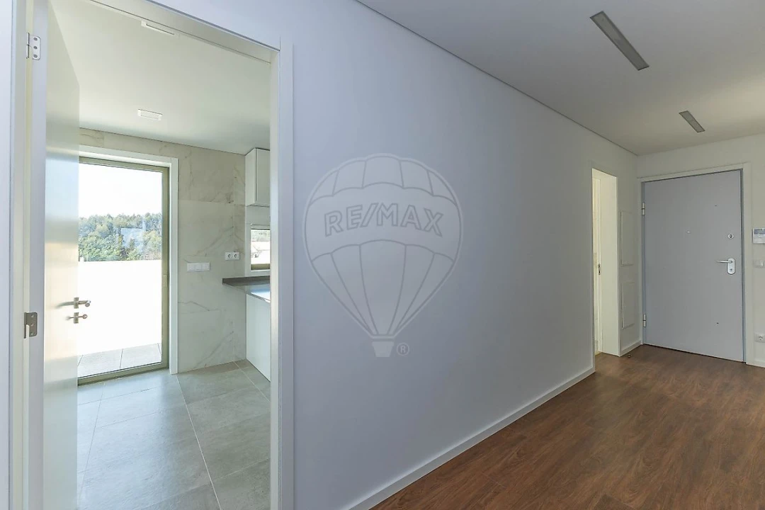 Apartamento T3 para Venda em Vilar de Andorinho Foto 9