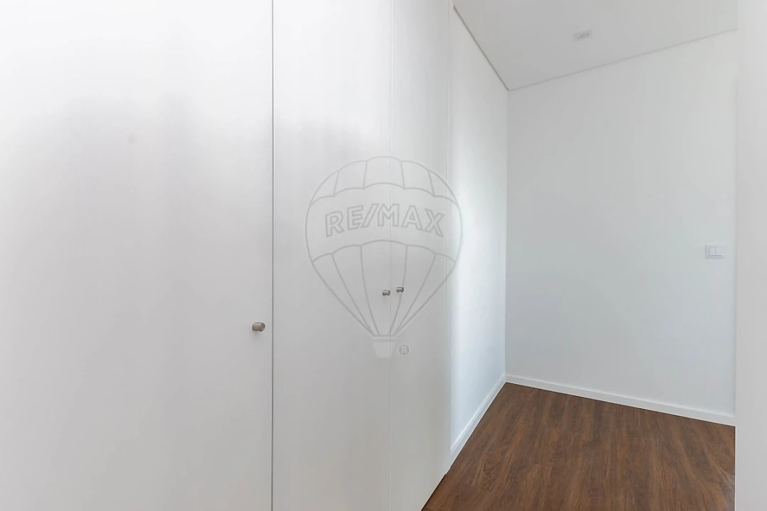 Apartamento T3 para Venda em Vilar de Andorinho Foto 27