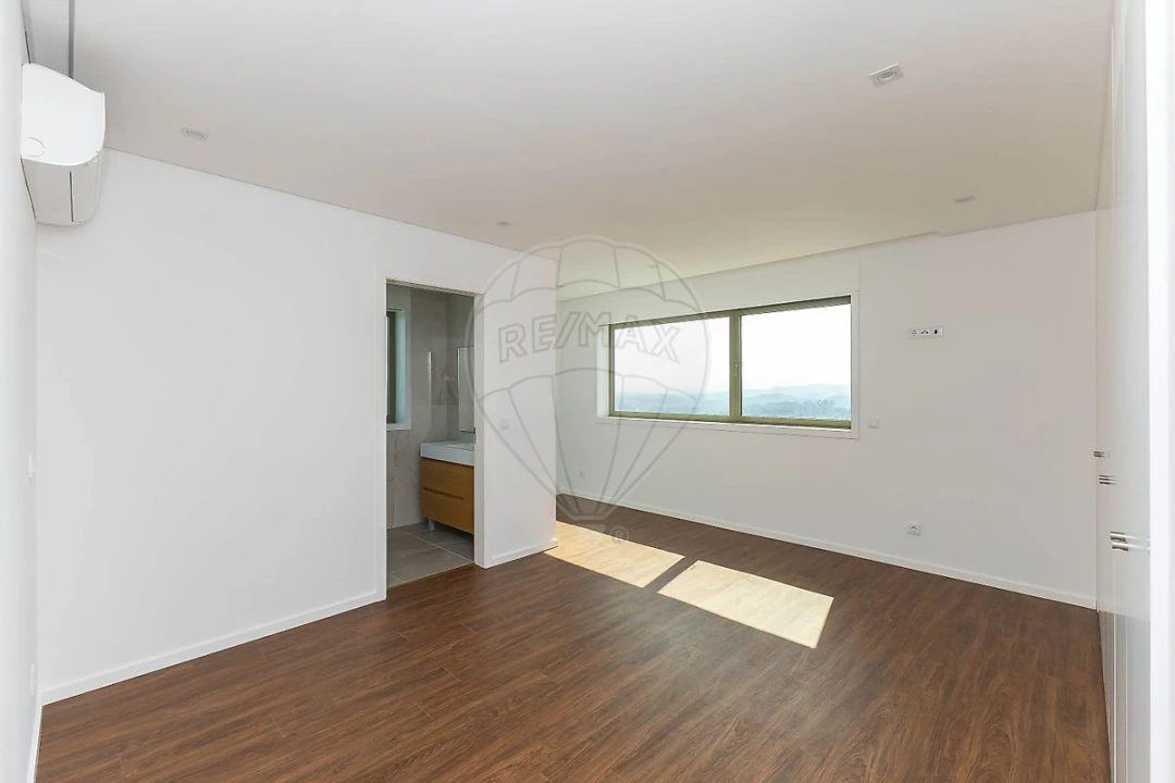 Apartamento T3 para Venda em Vilar de Andorinho Foto 18