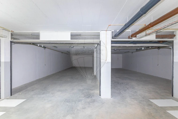 Apartamento T3 para Venda em Vilar de Andorinho Foto 39