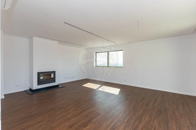 Apartamento T3 para Venda em Vilar de Andorinho Foto 13