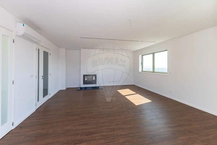 Apartamento T3 para Venda em Vilar de Andorinho Foto 15