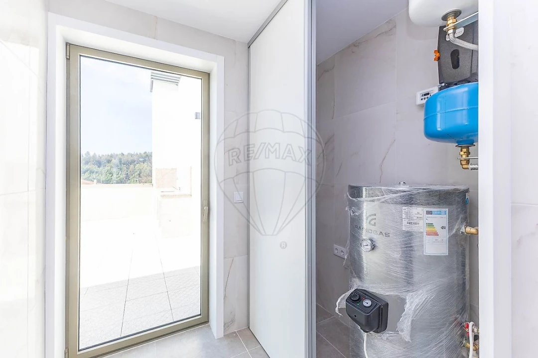 Apartamento T3 para Venda em Vilar de Andorinho Foto 8