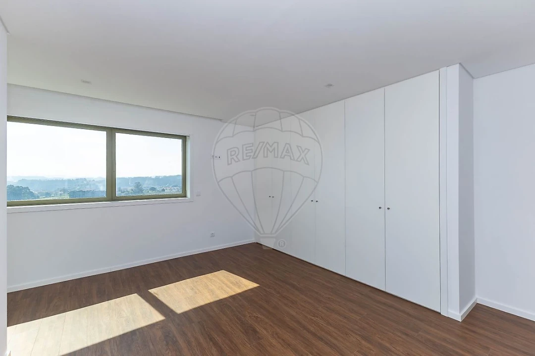 Apartamento T3 para Venda em Vilar de Andorinho Foto 21