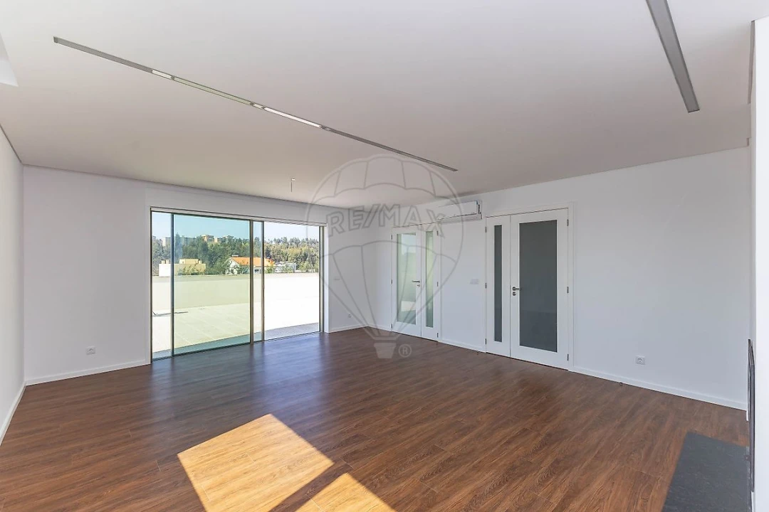 Apartamento T3 para Venda em Vilar de Andorinho Foto 17