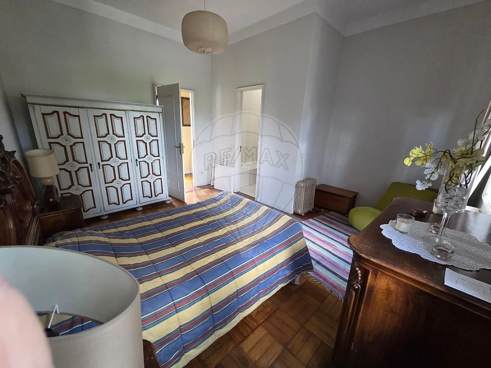 Quinta T
           para Venda em Cidade da Maia Foto 1