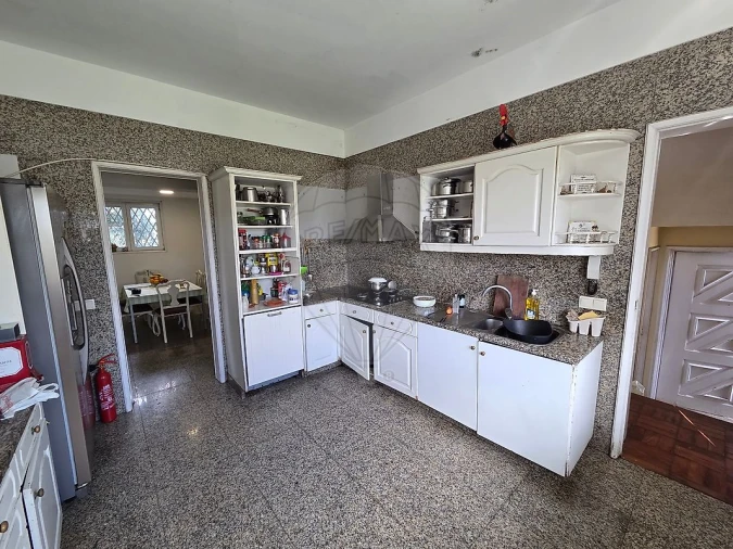 Quinta T
           para Venda em Cidade da Maia Foto 5