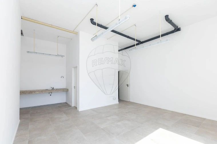 Apartamento T3 para Venda em Vilar de Andorinho Foto 9