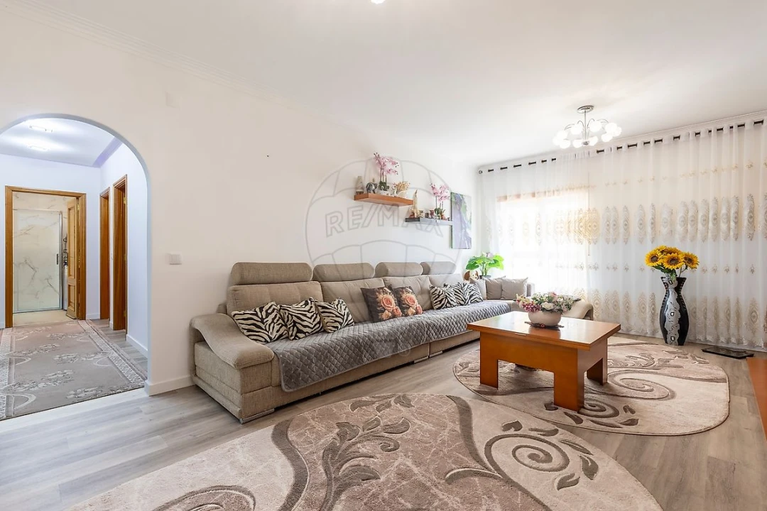 Apartamento T2 para Venda em Santa Maria, São Pedro e Matacães Foto 3