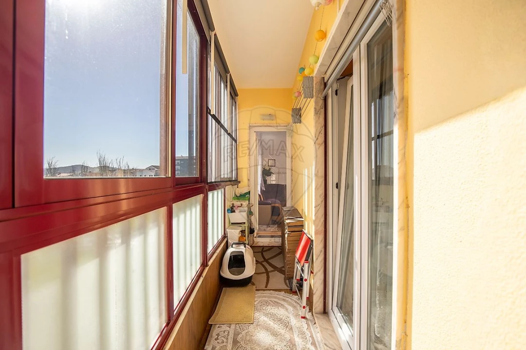 Apartamento T2 para Venda em Santa Maria, São Pedro e Matacães Foto 11