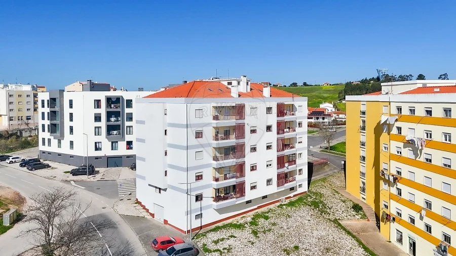 Apartamento T2 para Venda em Santa Maria, São Pedro e Matacães Foto 23