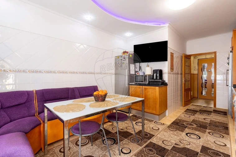 Apartamento T2 para Venda em Santa Maria, São Pedro e Matacães Foto 8