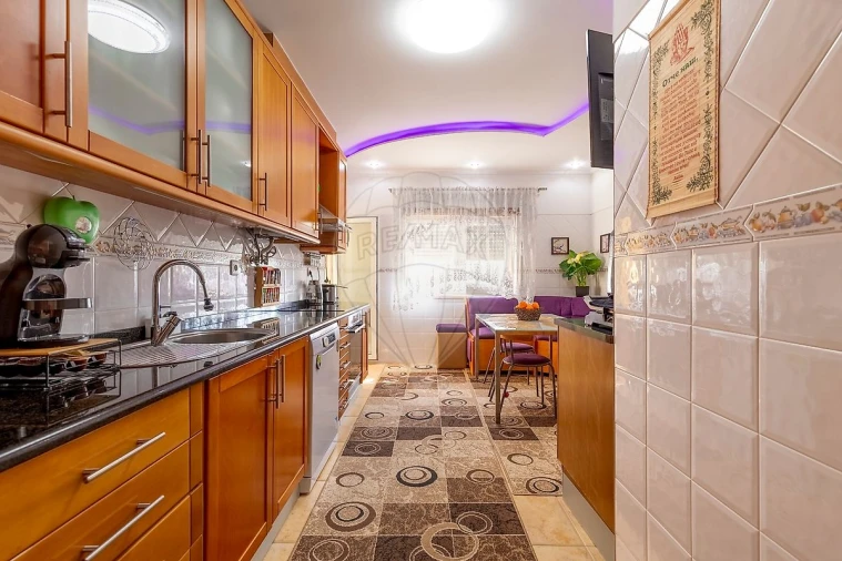 Apartamento T2 para Venda em Santa Maria, São Pedro e Matacães Foto 7