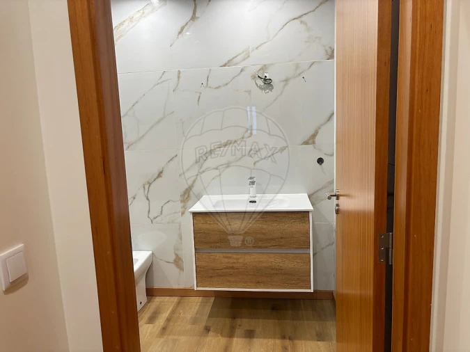 Moradia T2 para Arrendamento em Ovar, São João, Arada e São Vicente de Pereira Jusã Foto 11