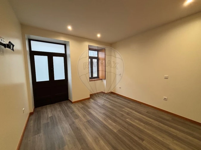 Moradia T2 para Arrendamento em Ovar, São João, Arada e São Vicente de Pereira Jusã Foto 13