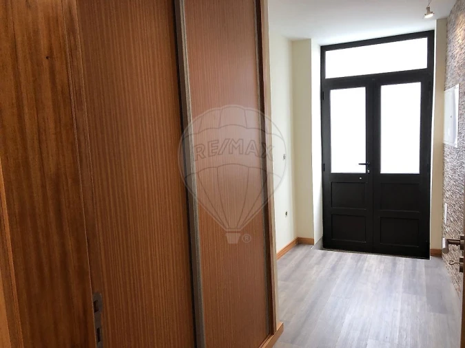 Moradia T2 para Arrendamento em Ovar, São João, Arada e São Vicente de Pereira Jusã Foto 2