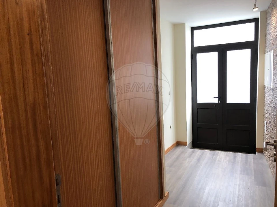 Moradia T2 para Arrendamento em Ovar, São João, Arada e São Vicente de Pereira Jusã Foto 2