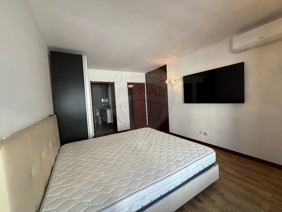 Apartamento T3 para Arrendamento em Ovar, São João, Arada e São Vicente de Pereira Jusã Foto 5