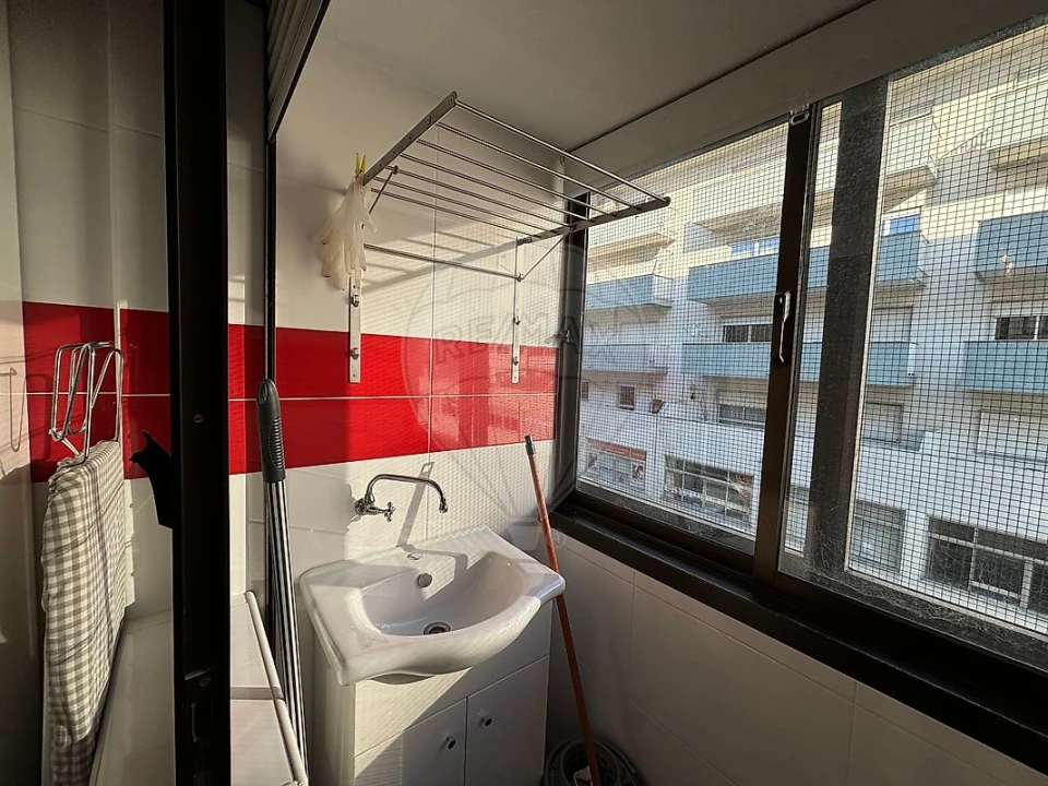 Apartamento T3 para Arrendamento em Ovar, São João, Arada e São Vicente de Pereira Jusã Foto 11